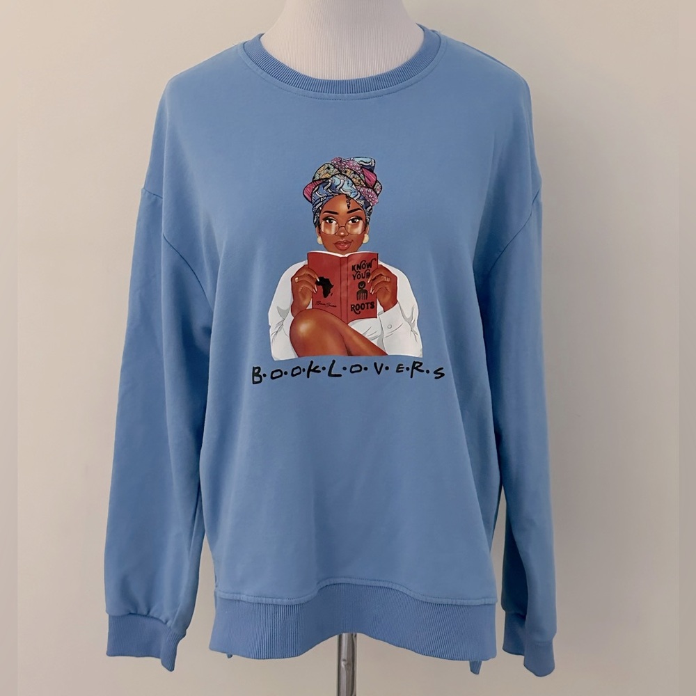 BOOK LOVERS || Blue Book Lovers Graphic Sweatshirt. Sz. M